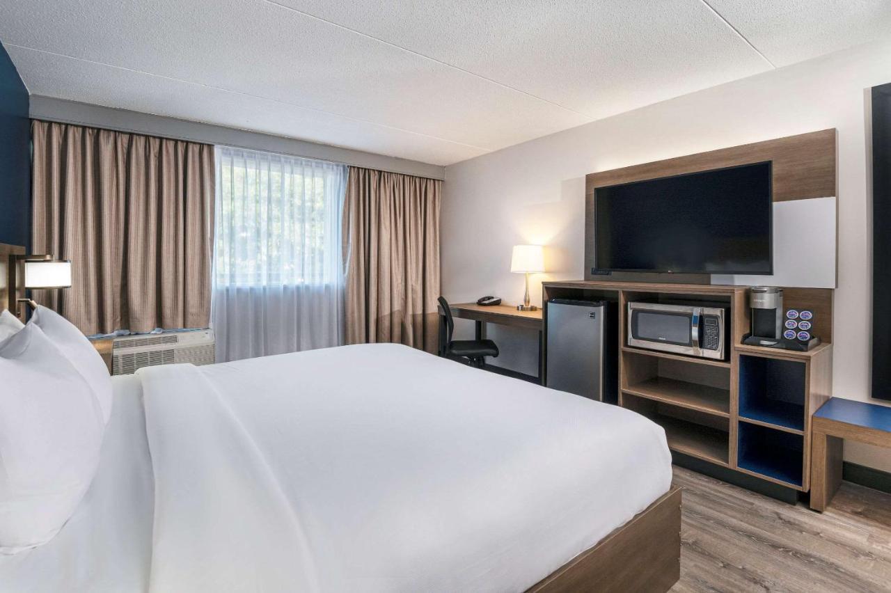 Comfort Suites Kingston Central Dış mekan fotoğraf
