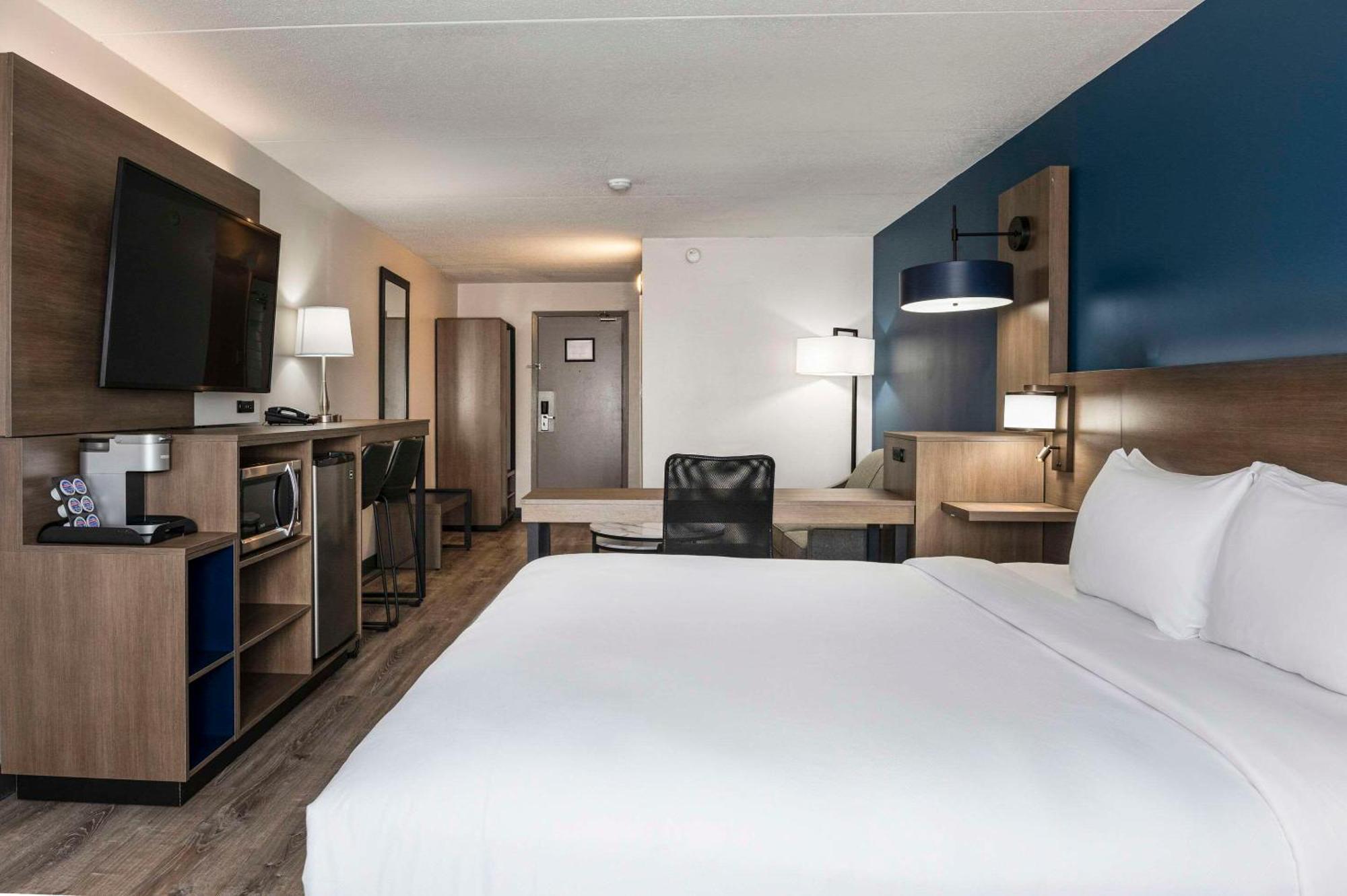Comfort Suites Kingston Central Dış mekan fotoğraf